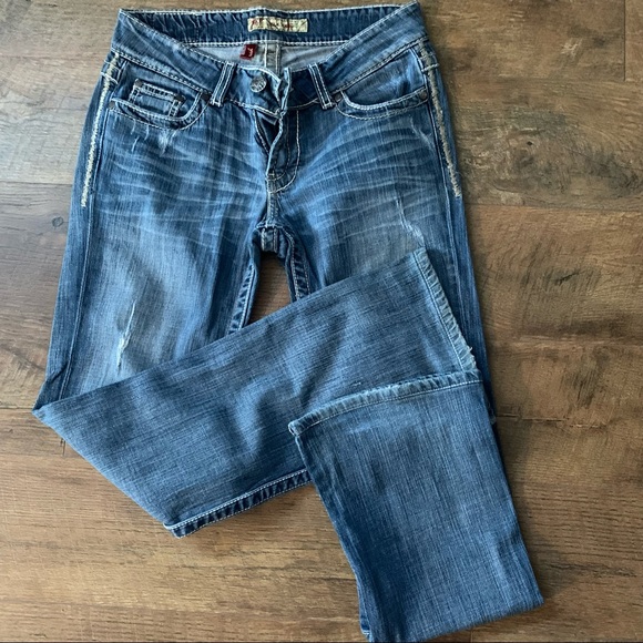 BKE Distressed Boot Cut Denim Jean Bundle 26 X 33 1/2 and 26 x 31 1/2 - Picture 8 of 14